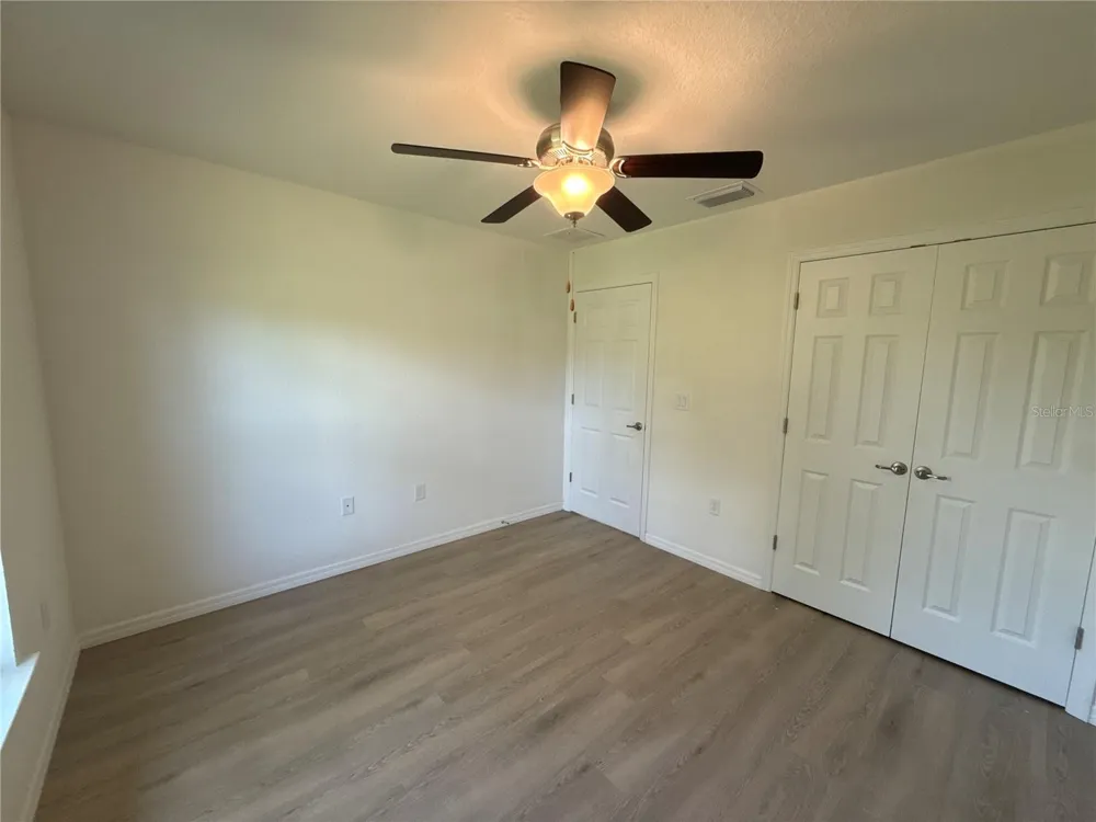 22 MALAUKA CIRCLE Ocklawaha, FL 32179