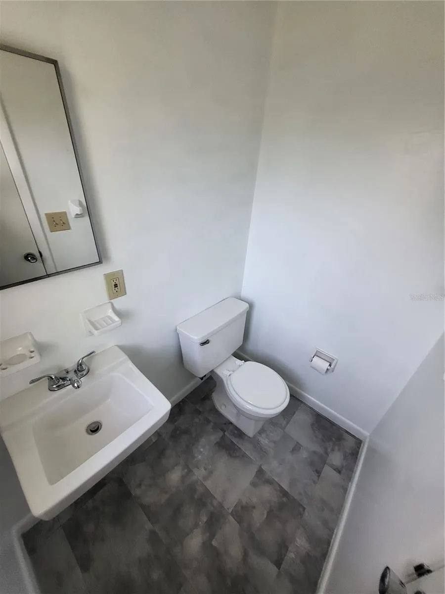 2620 HOWARD STREET Mulberry, FL 33860