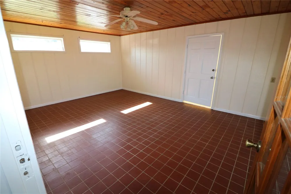 2620 HOWARD STREET Mulberry, FL 33860