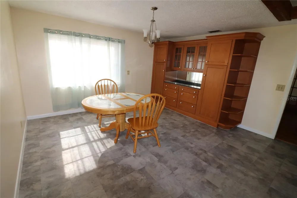 2620 HOWARD STREET Mulberry, FL 33860