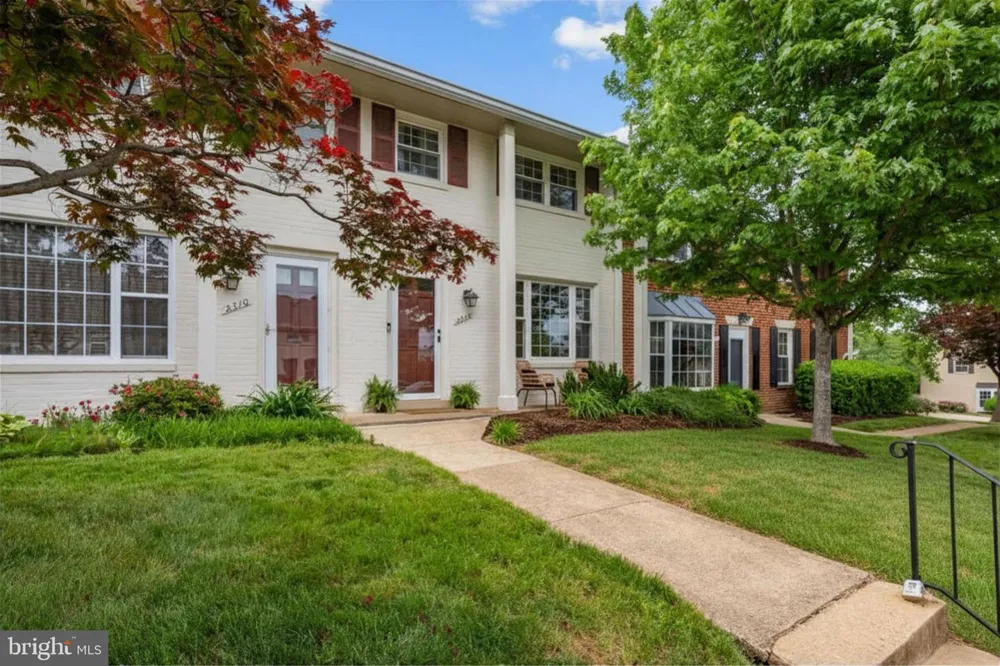 2312 DEARING STREET Alexandria, VA 22302
