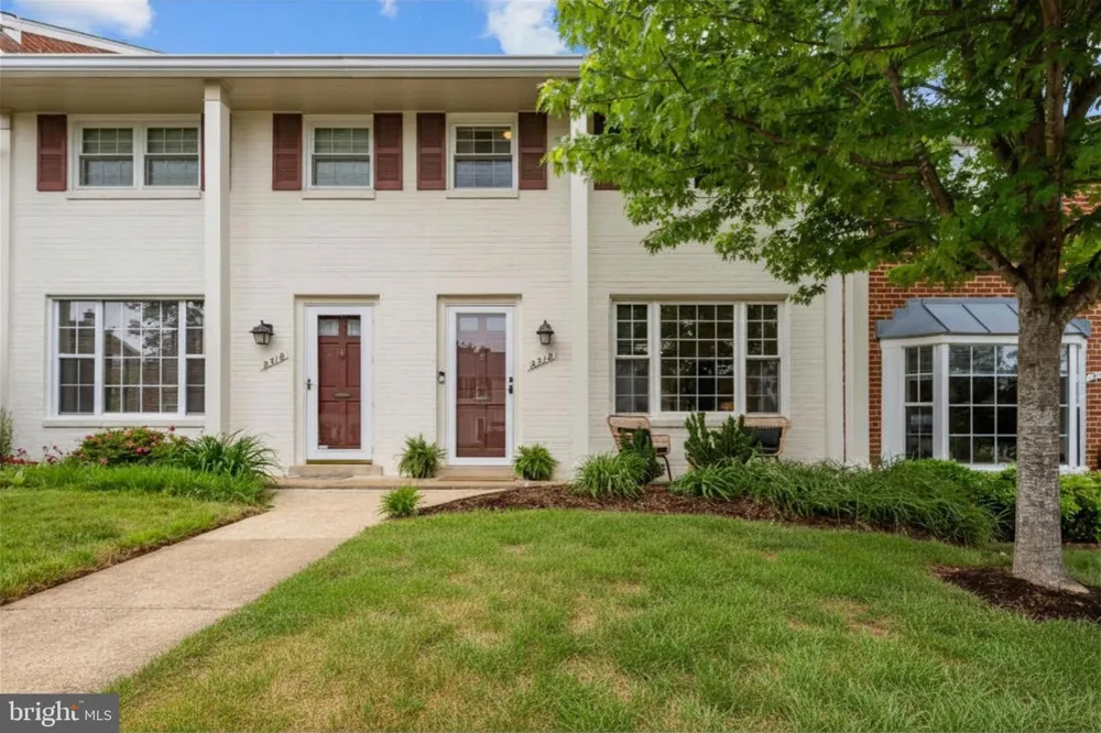 2312 DEARING STREET Alexandria, VA 22302