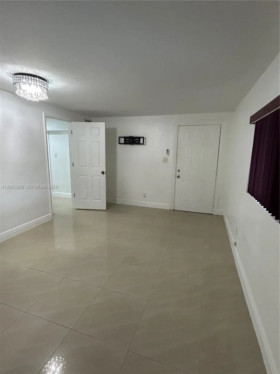 3760 NW 197th St #2 Miami Gardens, FL 33055