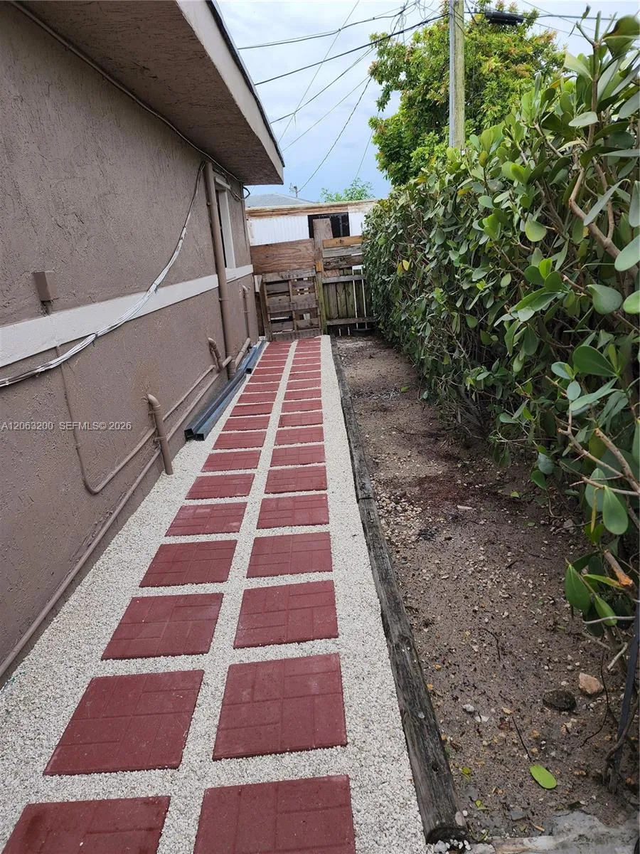 3760 NW 197th St #2 Miami Gardens, FL 33055