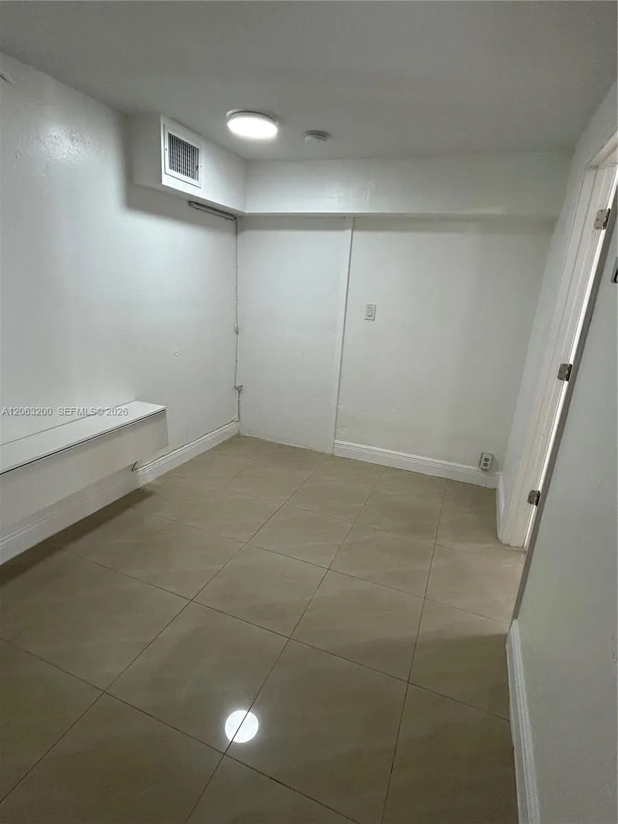 3760 NW 197th St #2 Miami Gardens, FL 33055