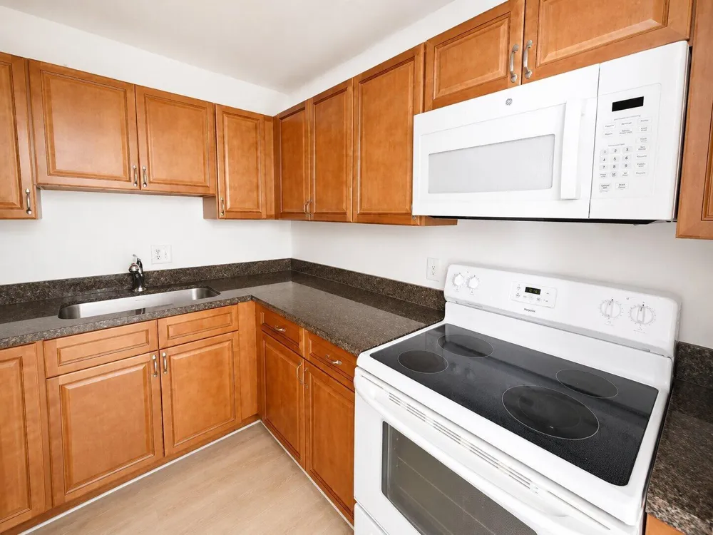 2201 NE 36TH STREET #102 Lighthouse Point, FL 33064