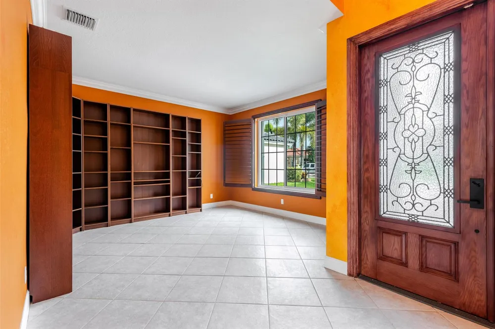 112 ISOLA CIRCLE Royal Palm Beach, FL 33411