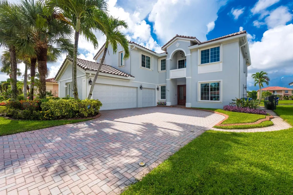 112 ISOLA CIRCLE Royal Palm Beach, FL 33411