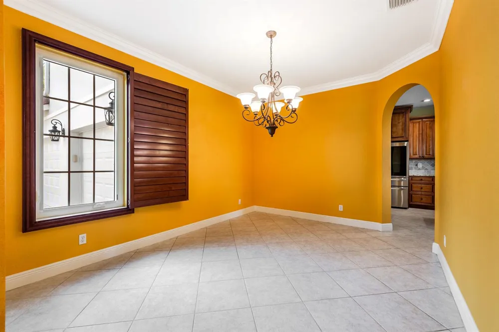 112 ISOLA CIRCLE Royal Palm Beach, FL 33411
