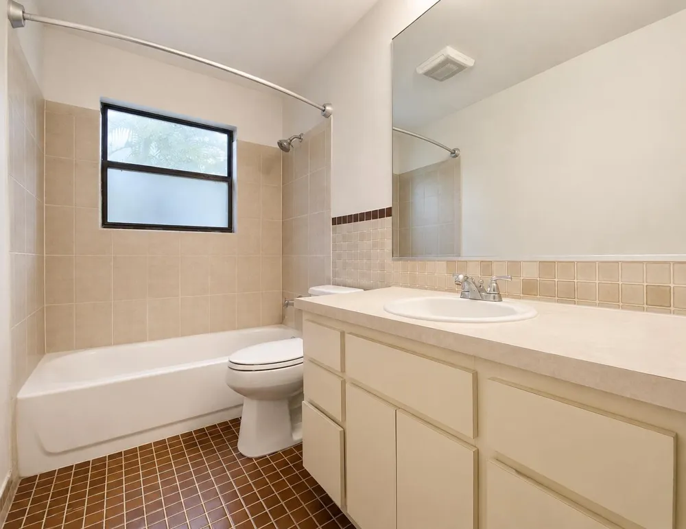 6171 ROGER STREET Jupiter, FL 33458