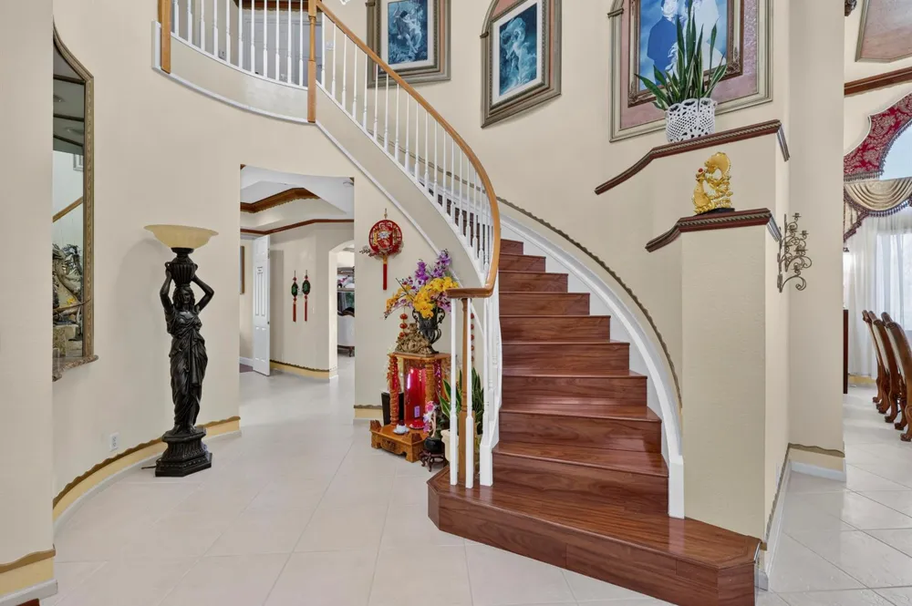 120 ISOLA CIRCLE Royal Palm Beach, FL 33411