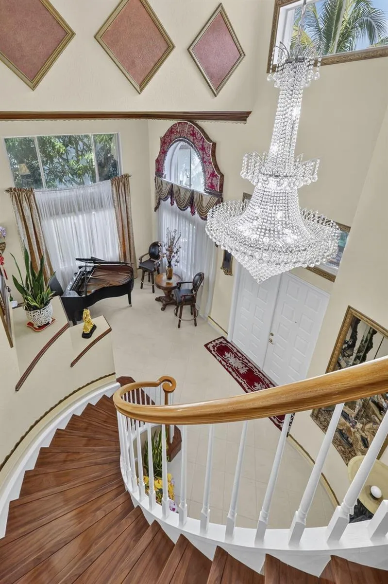 120 ISOLA CIRCLE Royal Palm Beach, FL 33411