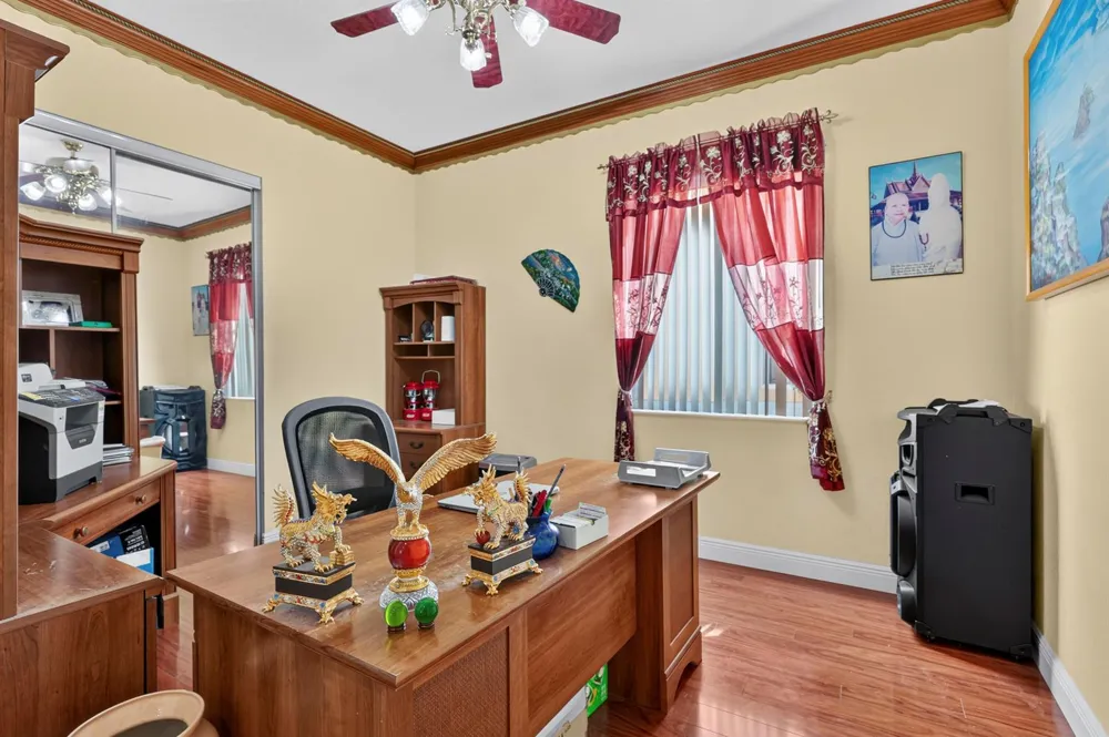 120 ISOLA CIRCLE Royal Palm Beach, FL 33411