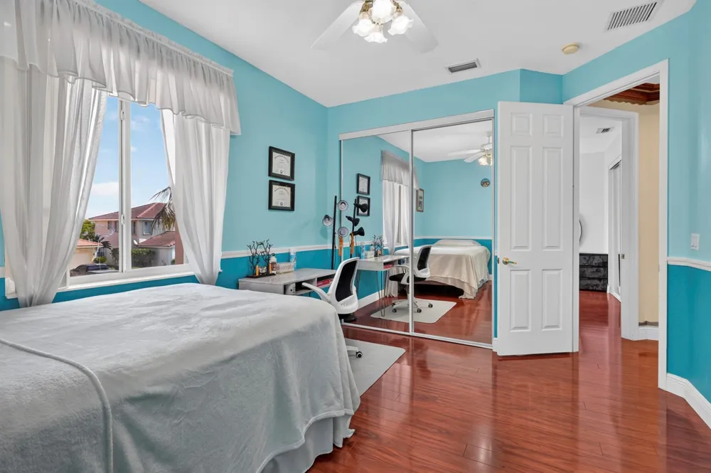 120 ISOLA CIRCLE Royal Palm Beach, FL 33411