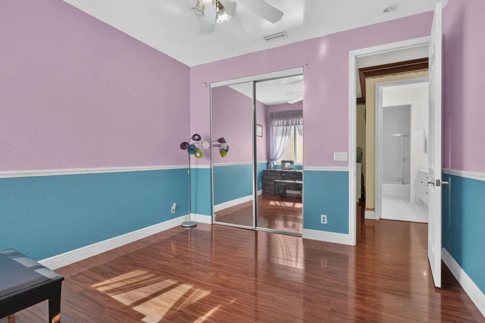 120 ISOLA CIRCLE Royal Palm Beach, FL 33411