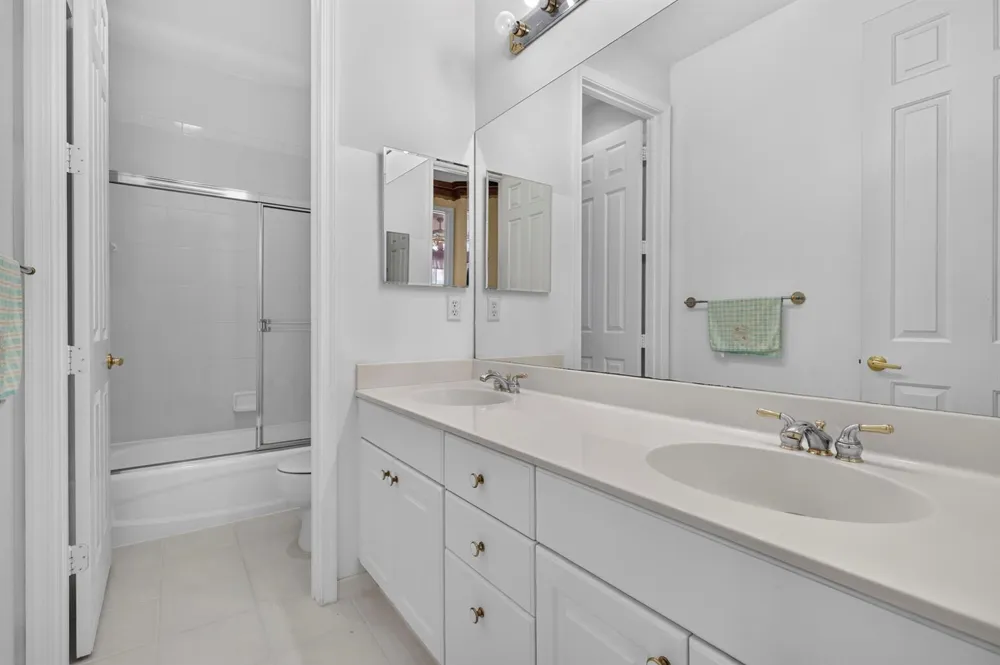 120 ISOLA CIRCLE Royal Palm Beach, FL 33411
