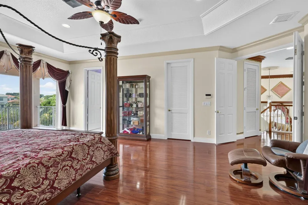 120 ISOLA CIRCLE Royal Palm Beach, FL 33411