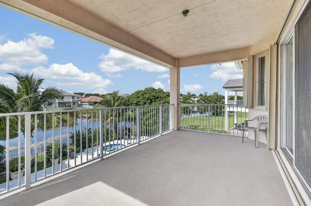 120 ISOLA CIRCLE Royal Palm Beach, FL 33411