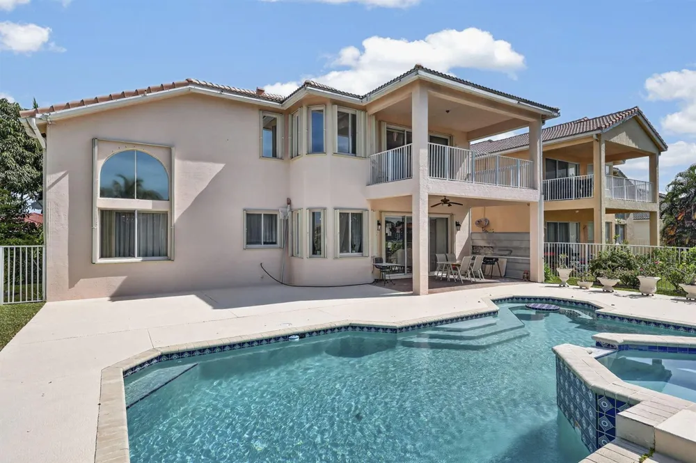 120 ISOLA CIRCLE Royal Palm Beach, FL 33411