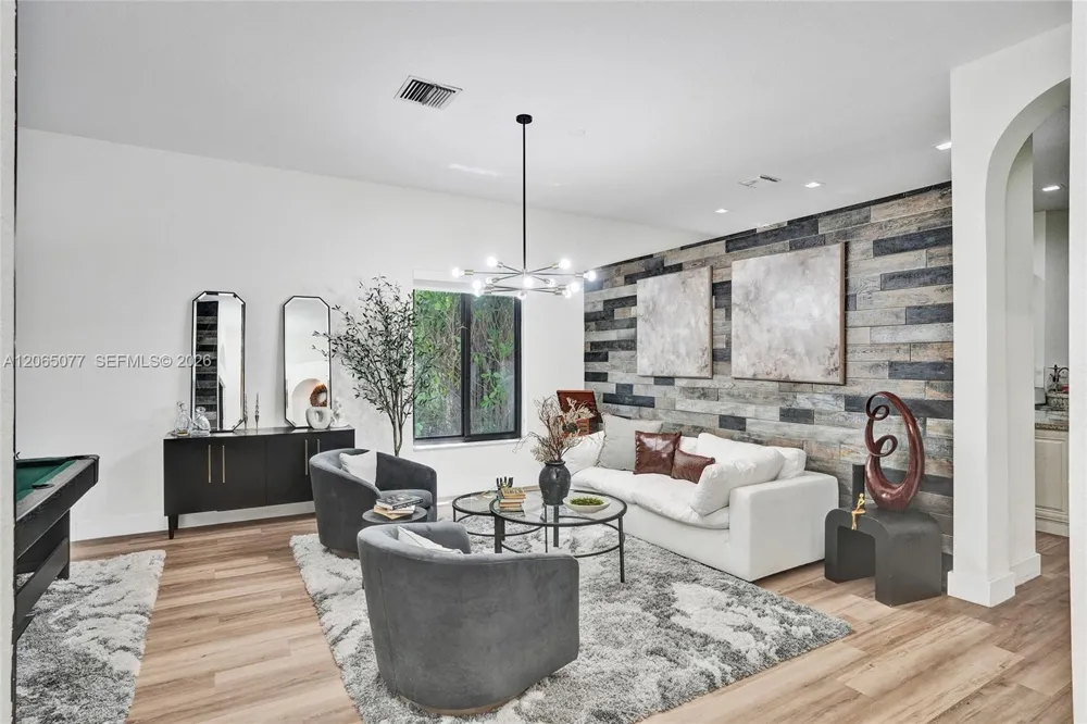 14298 NW 23rd St Pembroke Pines, FL 33028