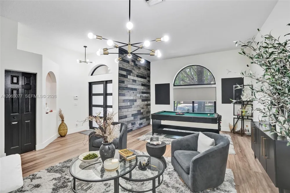 14298 NW 23rd St Pembroke Pines, FL 33028