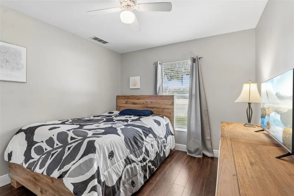 1272 BRAMLEY LANE Deland, FL 32720