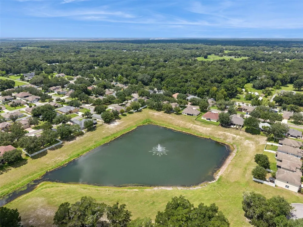 1272 BRAMLEY LANE Deland, FL 32720