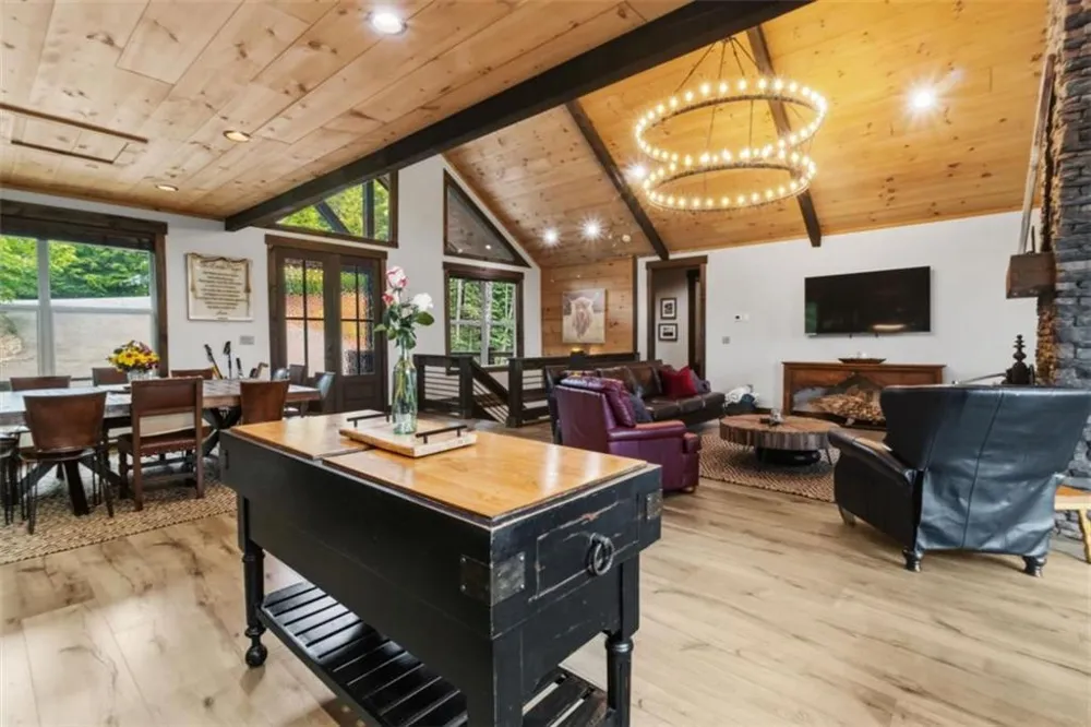 254 Leatherwood Mountain Road Ellijay, GA 30540