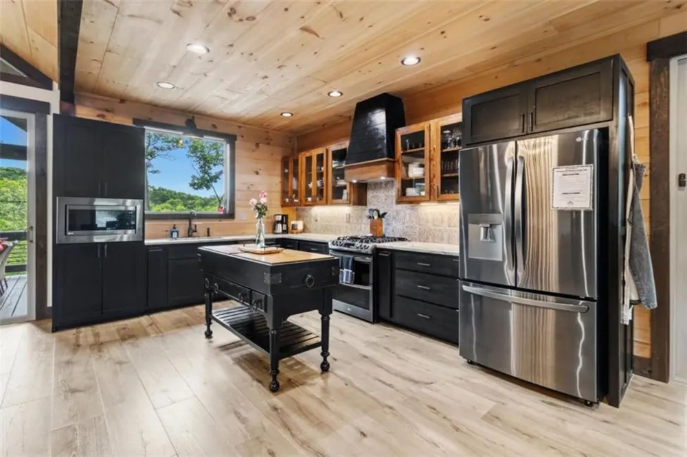 254 Leatherwood Mountain Road Ellijay, GA 30540