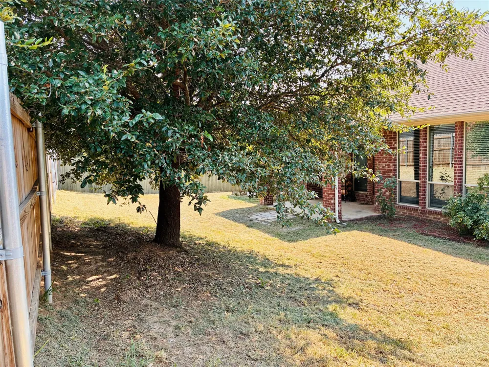 2229 Caroline Drive Weatherford, TX 76087