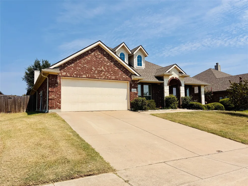 2229 Caroline Drive Weatherford, TX 76087