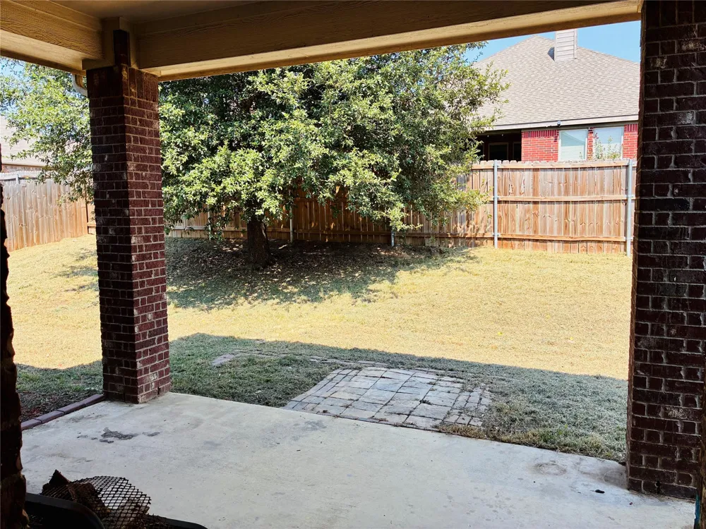2229 Caroline Drive Weatherford, TX 76087
