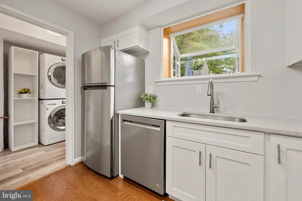 3825 KELLER AVENUE Alexandria, VA 22302