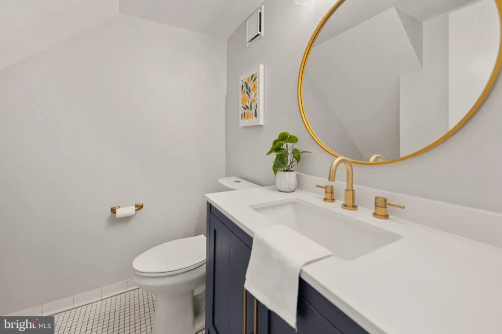 3825 KELLER AVENUE Alexandria, VA 22302