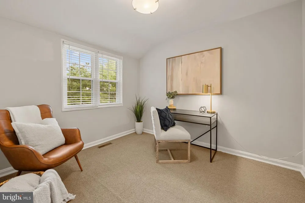 3825 KELLER AVENUE Alexandria, VA 22302