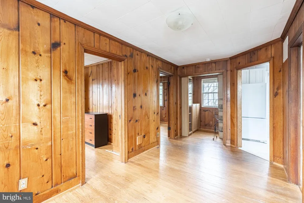 1906 S IVES STREET Arlington, VA 22202