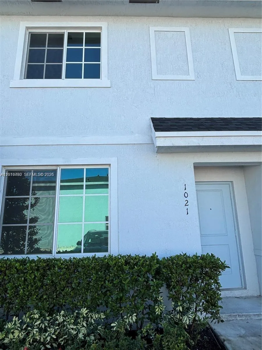 1021 NW 5th St Florida City, FL 33034