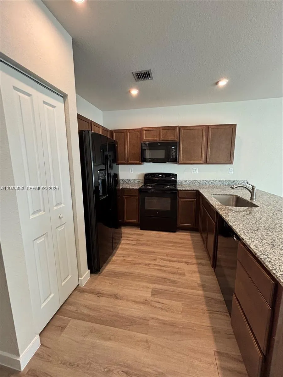 1021 NW 5th St Florida City, FL 33034