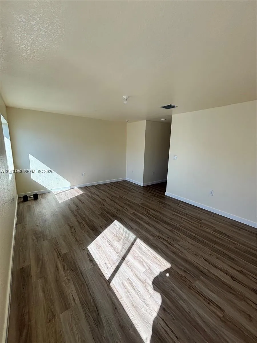 1021 NW 5th St Florida City, FL 33034