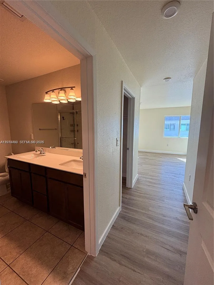 1021 NW 5th St Florida City, FL 33034