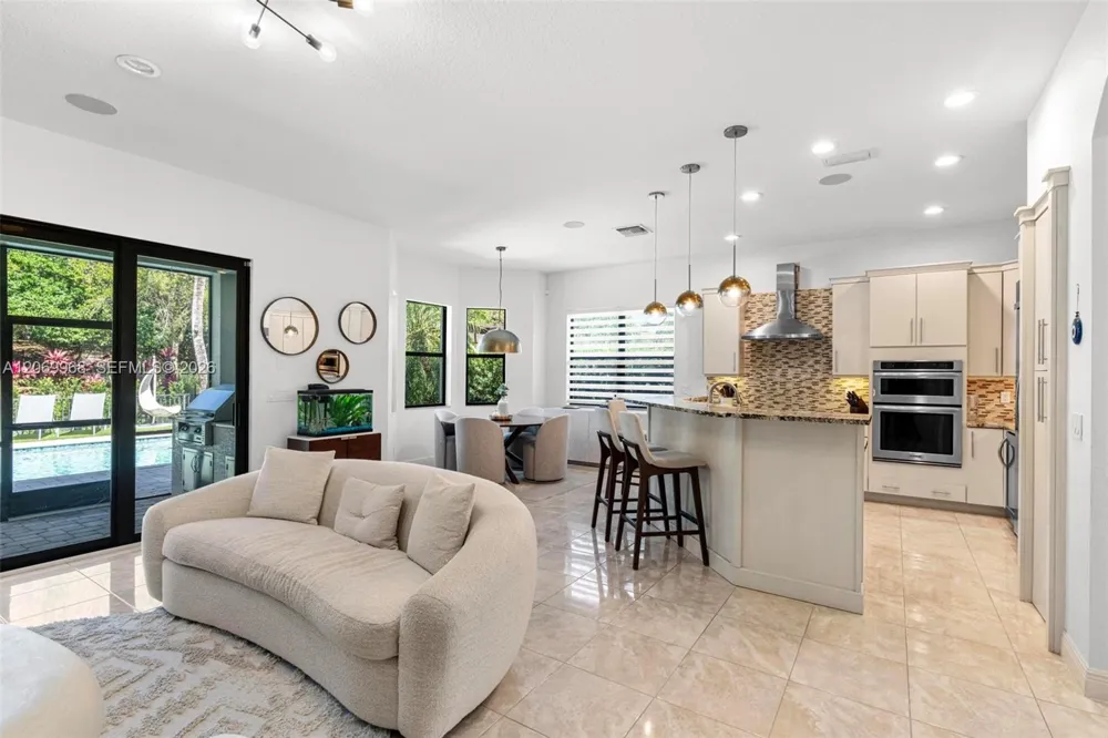 10185 Cameilla St Parkland, FL 33076