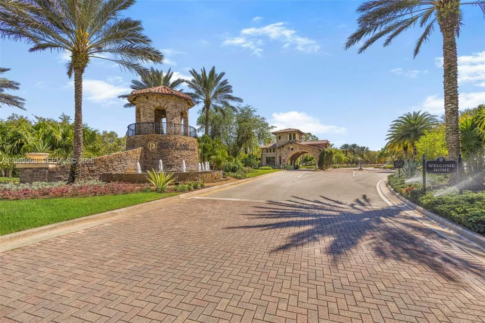 10185 Cameilla St Parkland, FL 33076