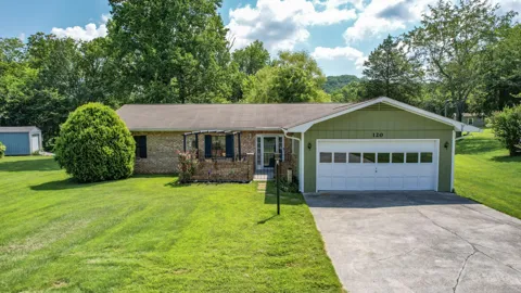 120 Brook Drive NW