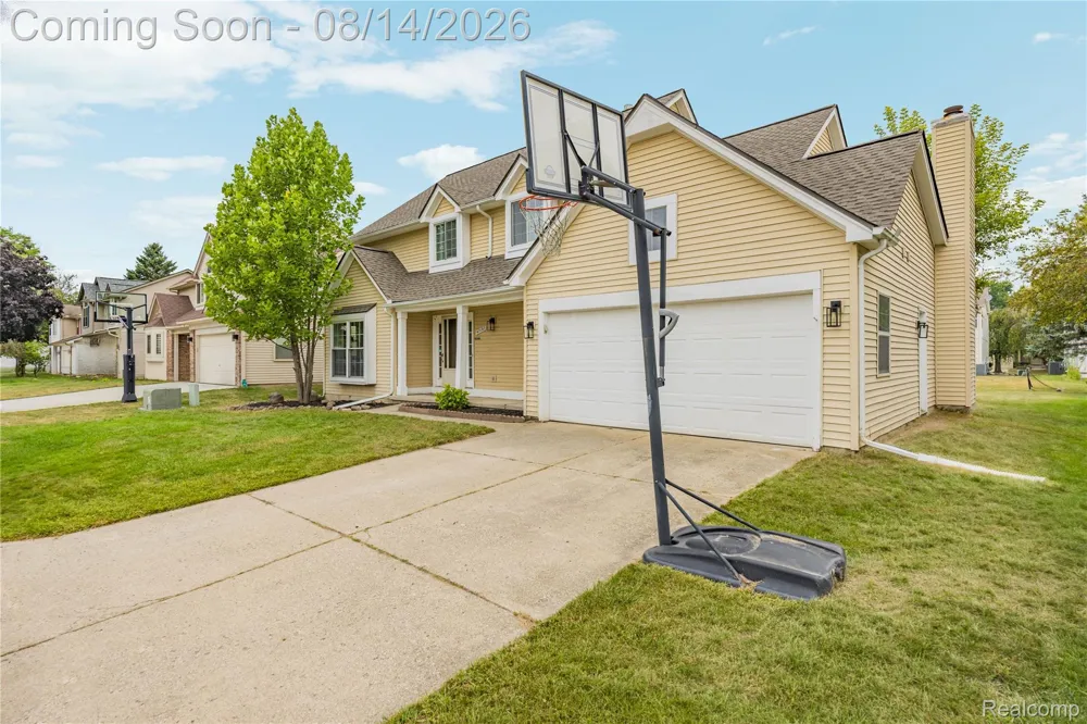 47197 Scarlet Drive S Novi City, MI 48374
