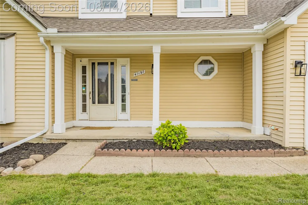 47197 Scarlet Drive S Novi City, MI 48374