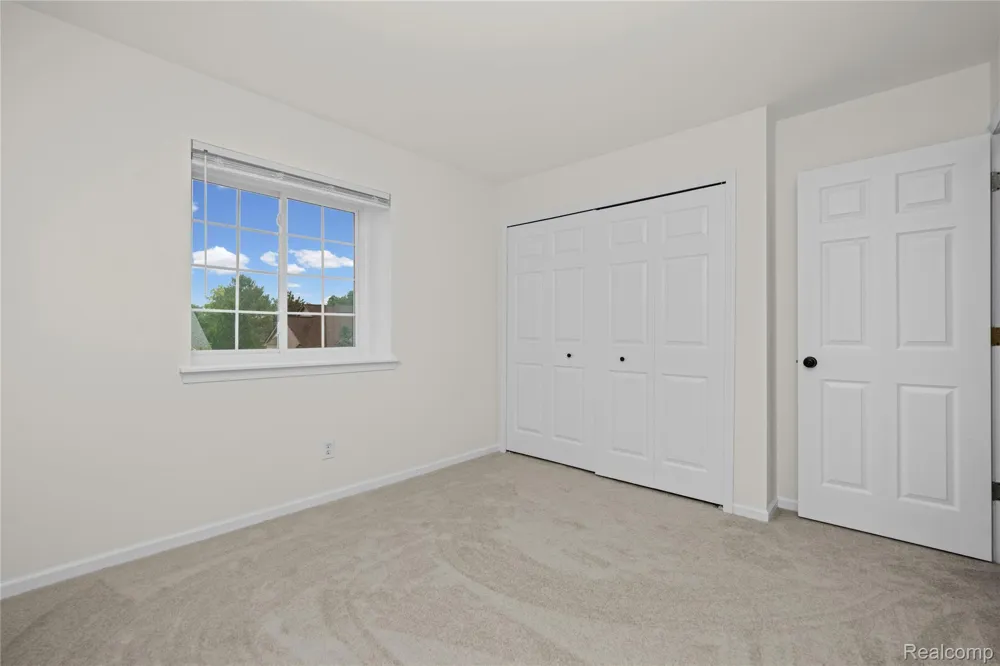 47197 Scarlet Drive S Novi City, MI 48374