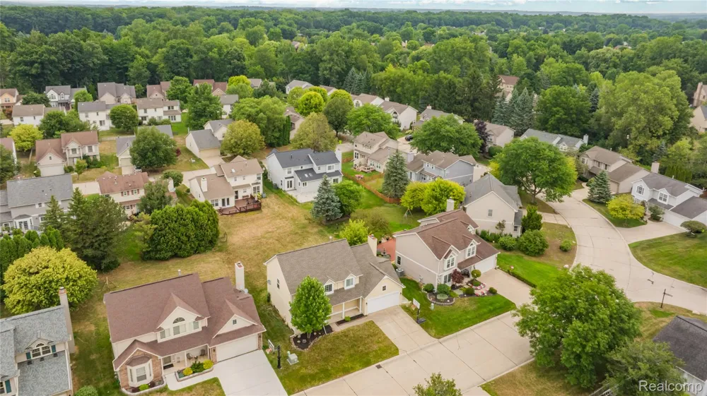 47197 Scarlet Drive S Novi City, MI 48374