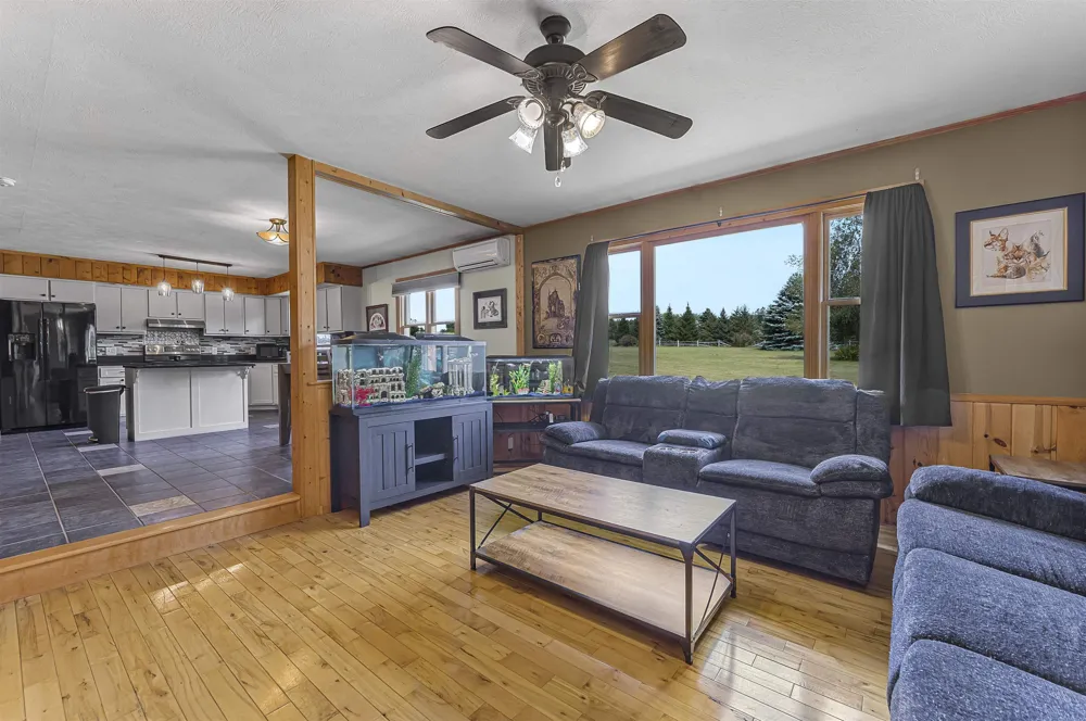 9390 S Lake Leelanau Drive Elmwood Charter Township, MI 49684