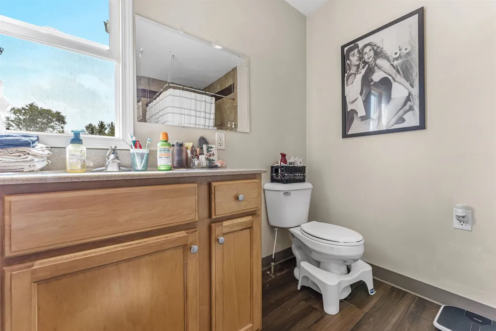 9390 S Lake Leelanau Drive Elmwood Charter Township, MI 49684