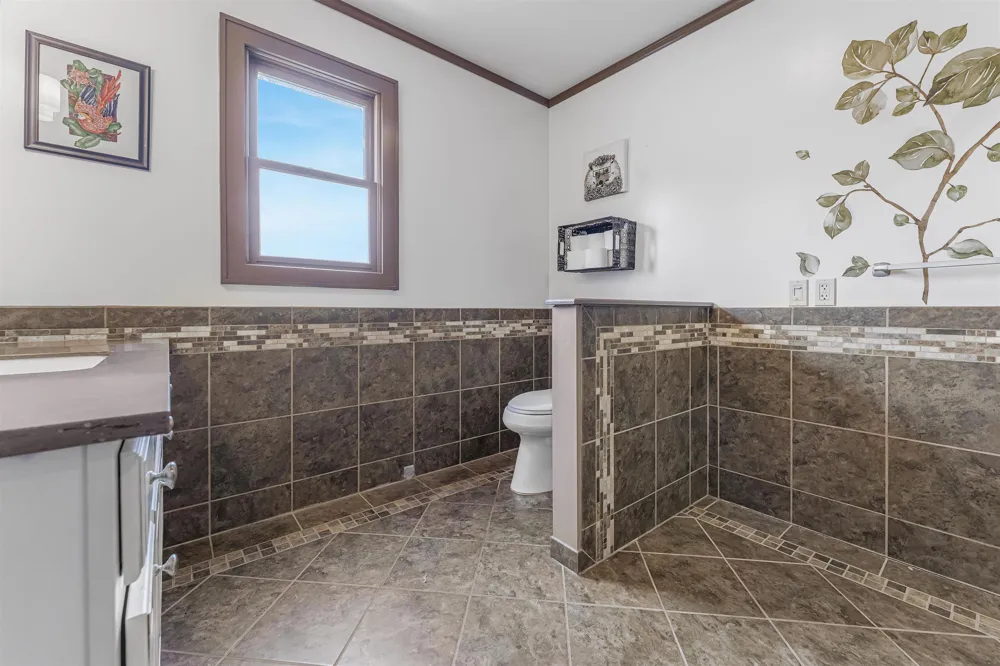 9390 S Lake Leelanau Drive Elmwood Charter Township, MI 49684